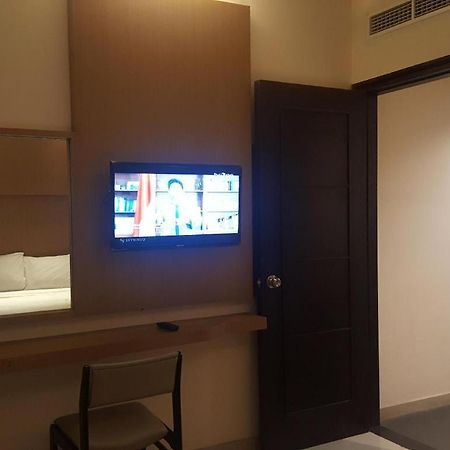Kharisma Hotel Madiun Εξωτερικό φωτογραφία