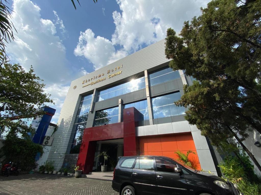 Kharisma Hotel Madiun Εξωτερικό φωτογραφία