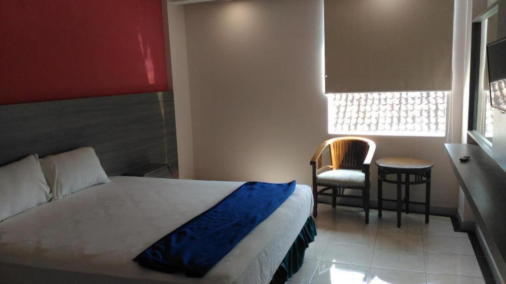 Kharisma Hotel Madiun Εξωτερικό φωτογραφία