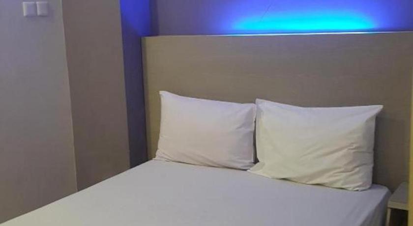 Kharisma Hotel Madiun Εξωτερικό φωτογραφία