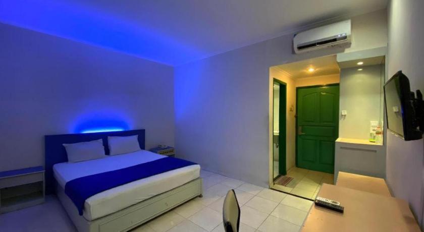 Kharisma Hotel Madiun Εξωτερικό φωτογραφία